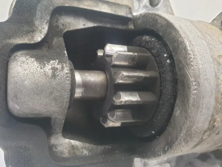 Volvo V70 III 2.0 16V ROZRUSZNIK oryginał