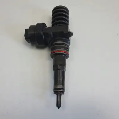 Vw Passat B5 FL 1.9 TDI POMPOWTRYSKIWACZ wtrysk 038130073AA 0414720028