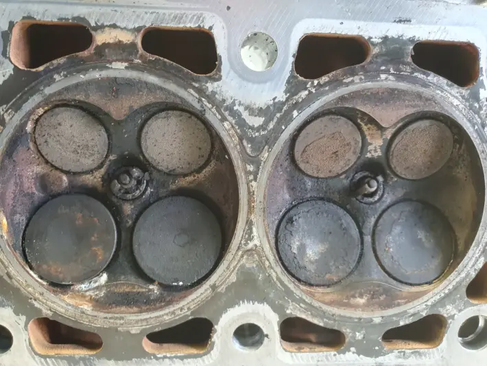Mini Cooper R50 R53 1.6 16V GŁOWICA CYLINDRÓW 04777751AB