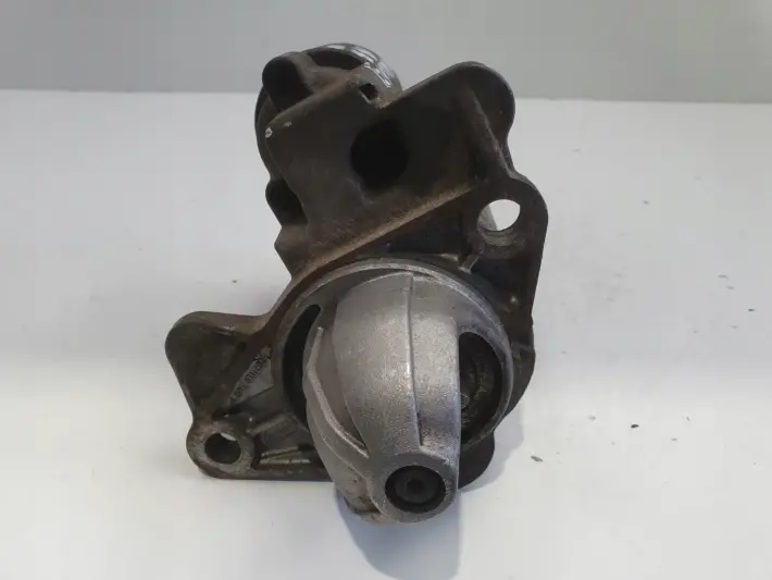 Mini One R50 R53 1.6 16V ROZRUSZNIK bosch 0001106019