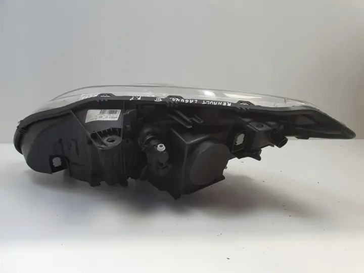 Renault Laguna III 07-10r PRZEDNIA LAMPA PRAWA prawy przód 260100033R