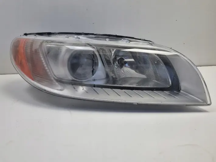 Volvo S80 II V70 III 06-16r PRZEDNIA LAMPA PRAWA PRAWY PRZÓD xenon 31214348