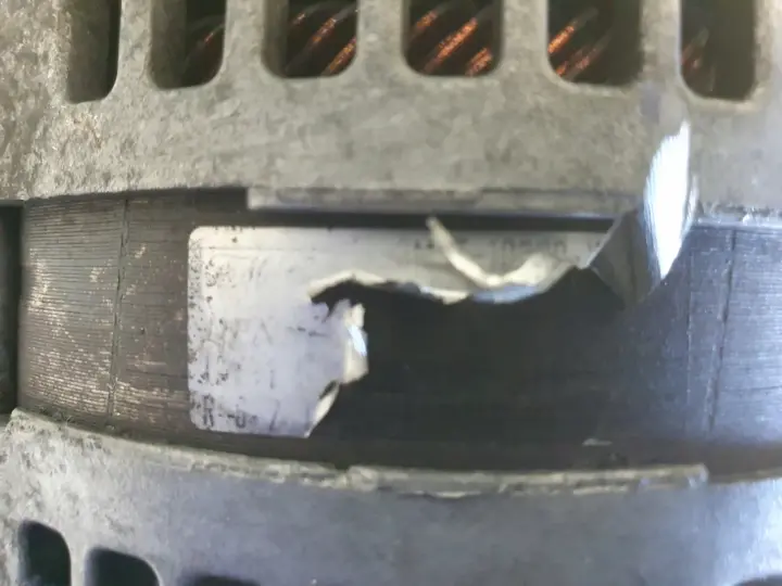 Ford Focus MK2 II 1.6 TDCI ALTERNATOR 3M5T-10300-YD