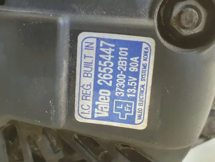 Hyundai i30 1.4 16V ALTERNATOR 90A 2655447 valeo 37300-2B101