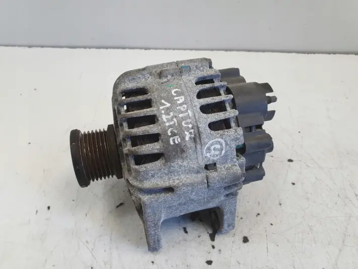 Renault Clio IV 0.9 TCe ALTERNATOR valeo 231007842R