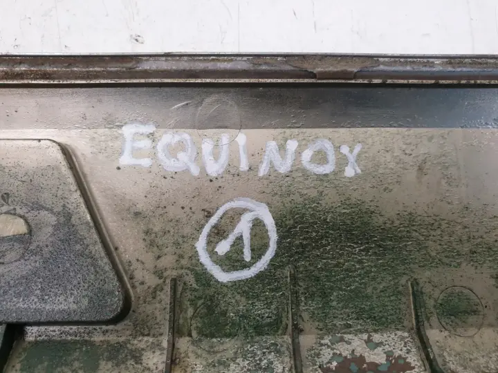 Chevrolet Equinox I LISTWA KLAPY BAGAŻNIKA