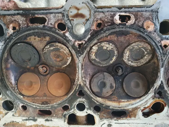 Opel Zafira B Astra J 1.6 16V A16XER GŁOWICA CYLINDRÓW 55559340