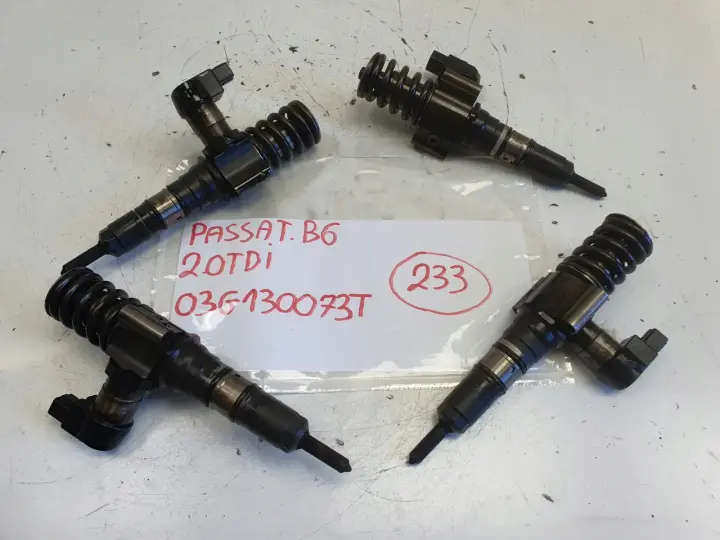 VW Passat B6 2.0 TDI POMPOWTRYSKIWACZ wtrysk 03G130073T