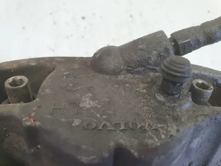 Volvo S60 II V60 I PRZEDNI ZACISK HAMULCOWY lewy przód kierowcy 316 mm 945