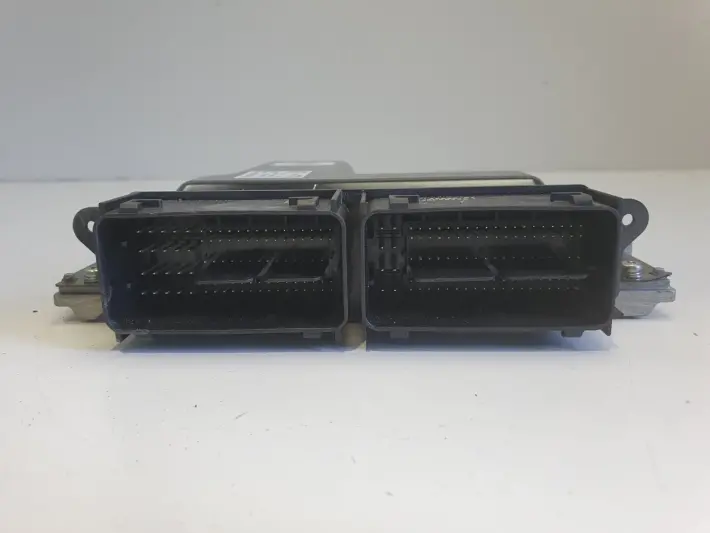Volvo V40 II 2.0 D STEROWNIK SILNIKA komputer 31312486