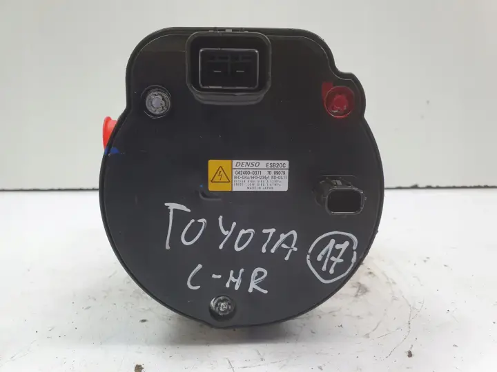 Toyota Prius IV 1.8 SPRĘŻARKA KLIMATYZACJI pompa 042400-0371