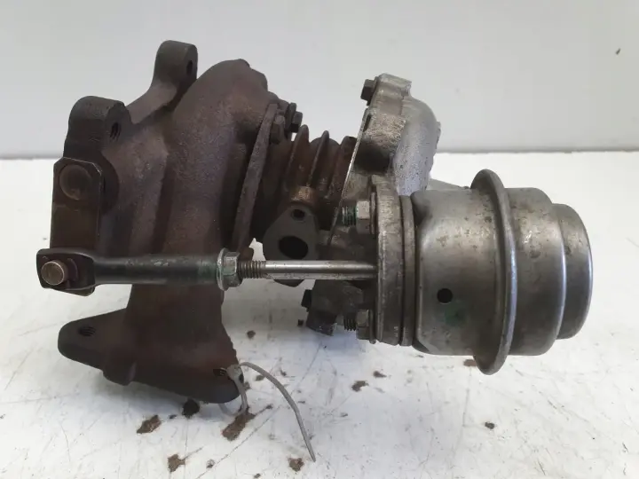 Opel Vectra C 2.0 DTI TURBOSPRĘŻARKA turbo 24461826