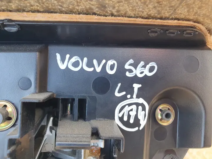 Volvo S60 TYLNY TYLNI BOCZEK DRZWI LEWY TYŁ europa