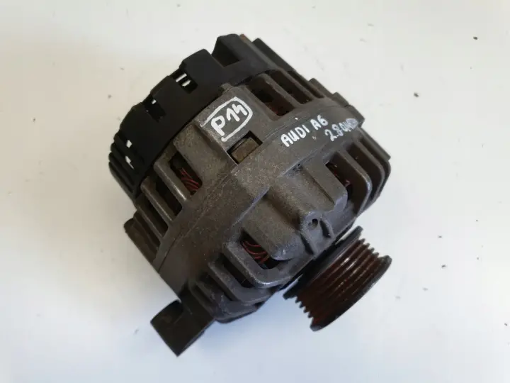 Audi A6 C5 VW Passat B5 1.8 T ALTERNATOR Valeo 06B903016D 90A
