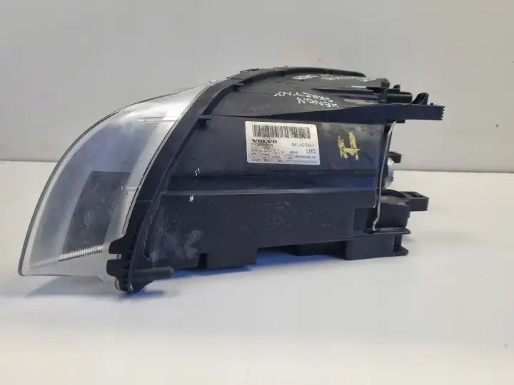 Volvo S80 II V70 III 06-16r PRZEDNIA LAMPA PRAWA PRAWY PRZÓD skręt 31283916