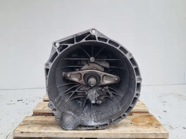 BMW X3 F25 2.0 D REDUKTOR MANUALNEJ SKRZYNI BIEGÓW 7649782