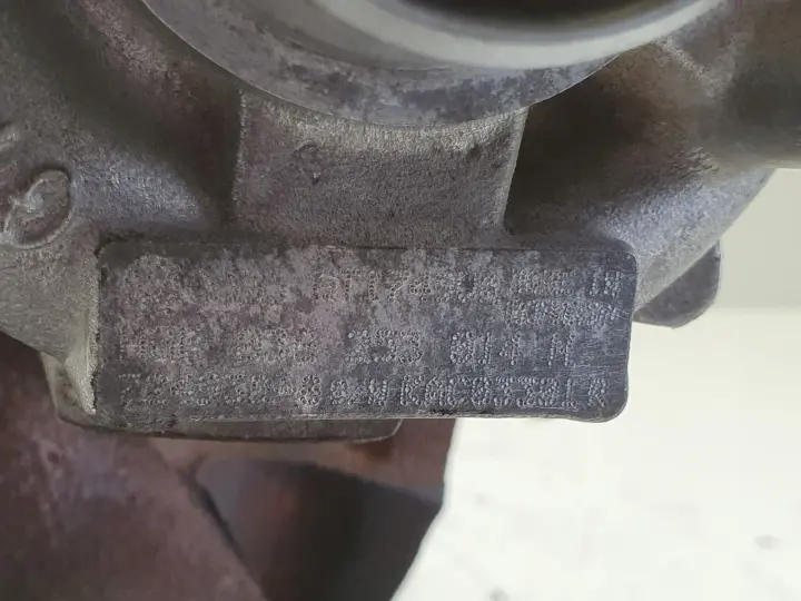VW Transporter T5 1.9 TDI TURBOSPRĘŻARKA turbo 038253014H