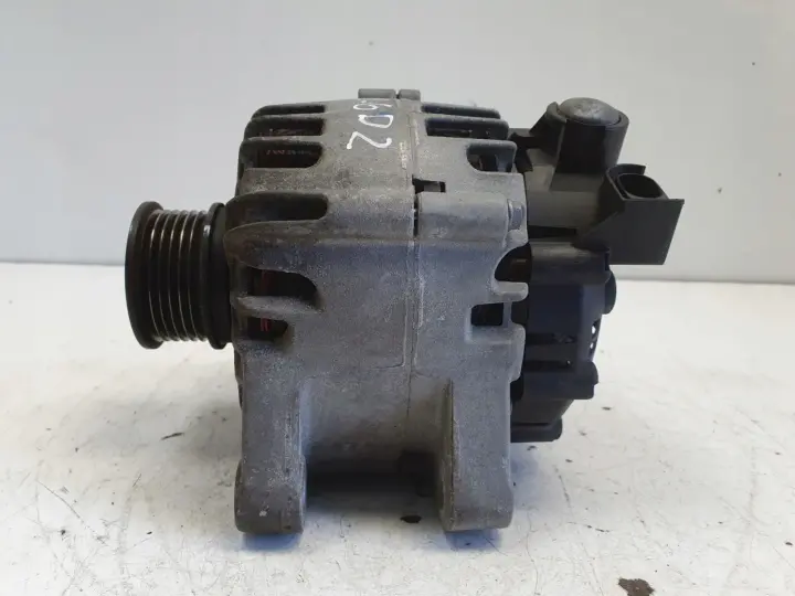 Volvo C30 D2 1.6 D ALTERNATOR 30659389 oryginał