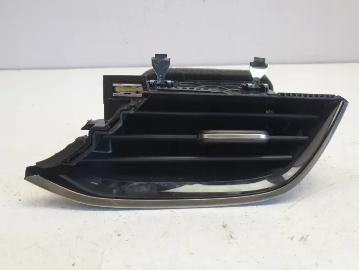Opel Corsa F PRAWA KRATKA NAWIEWU 39198540