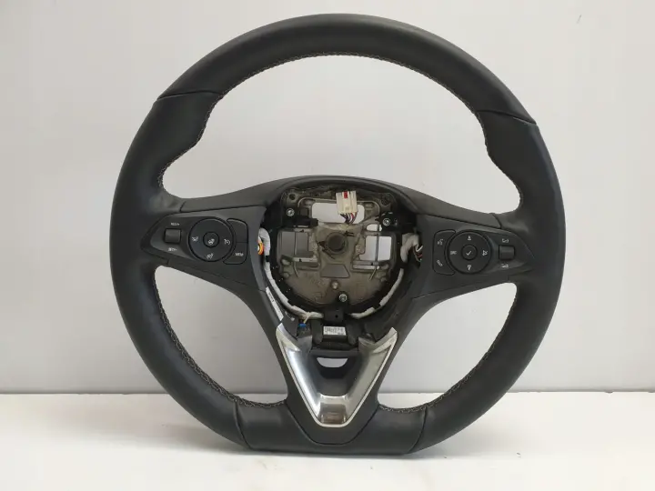 Opel Corsa F SKÓRZANA KIEROWNICA Multifunkcyjna