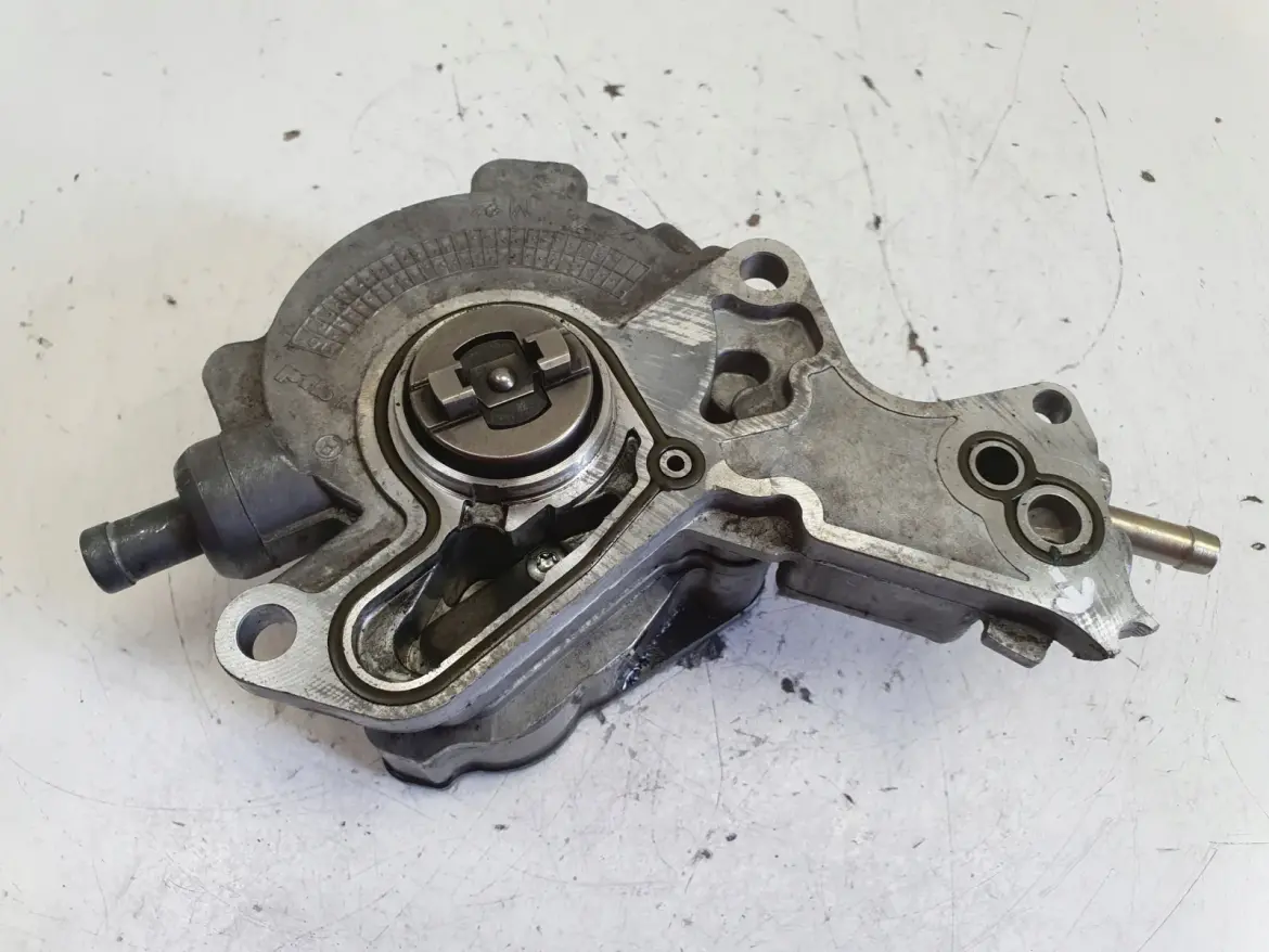 Audi A6 C5 VW Passat B5 1.9 TDI POMPA VACUM wakum 038145209A