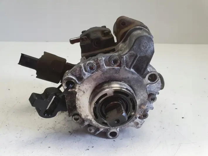 Volvo S40 II V50 2.0 D POMPA WTRYSKOWA paliwa 9683624080
