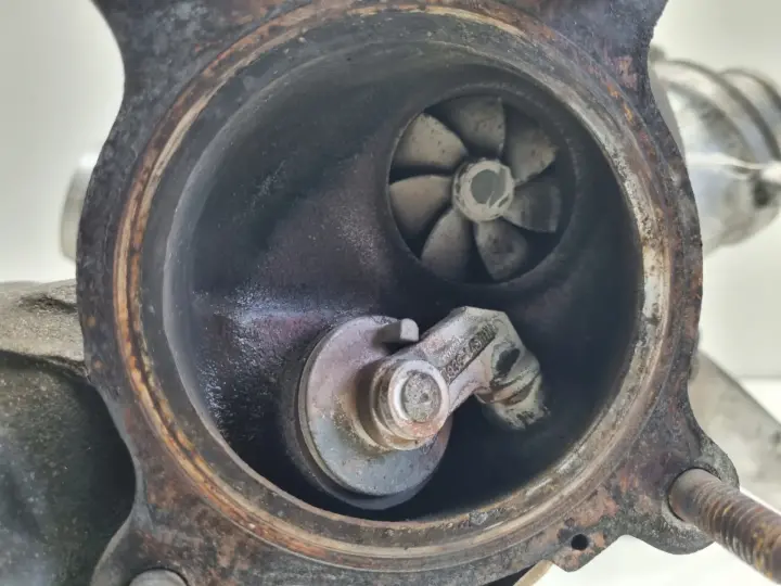 Audi A4 B8 A5 2.0 TFSI TURBOSPRĘŻARKA turbo 06H145702G