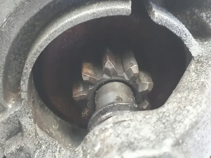 Volvo V40 S40 2.0 T ROZRUSZNIK 0001108166 bosch