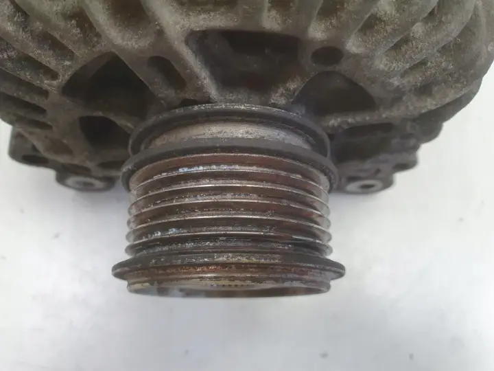 VW Golf V 1.9 TDI ALTERNATOR valeo 06F903023C 140A