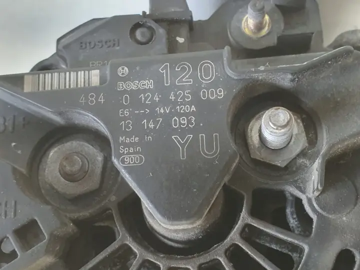 Opel Astra II G 1.6 16V ALTERNATOR 0124425009 bosch