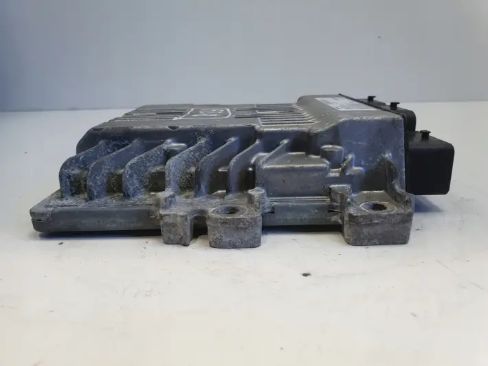 Volvo S60 II 1.6 D2 STEROWNIK SILNIKA komputer 31355669