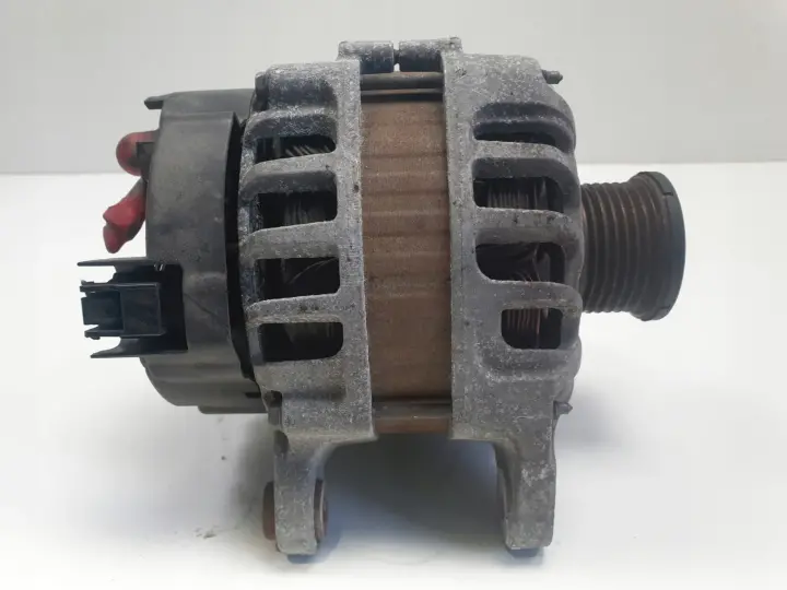 Renault Kadjar 1.2 TCe ALTERNATOR 231006677R 2714143A