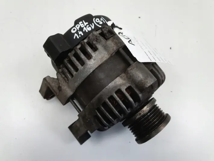 Opel Astra IV J 1.4 16V ALTERNATOR 13500582 100A