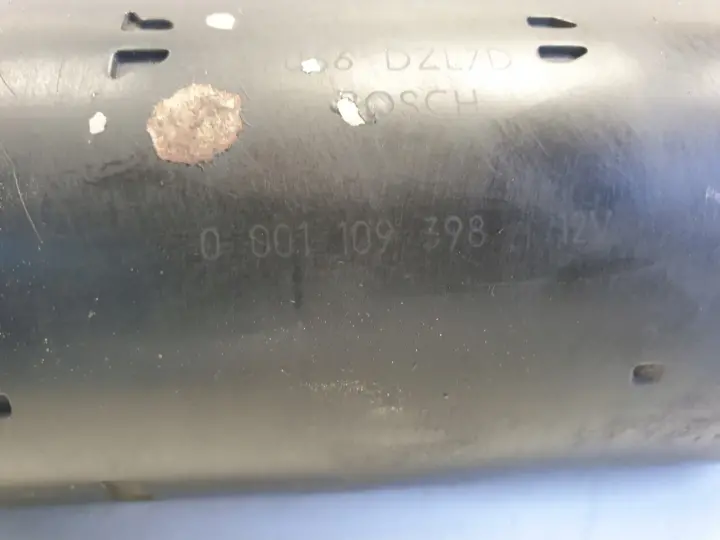 Volvo S60 V70 2.4 D5 ROZRUSZNIK bosch 0001109398