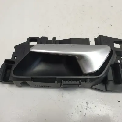 Opel Corsa F 1.2 12V KLAMKA WEWNĘTRZNA lewy tył