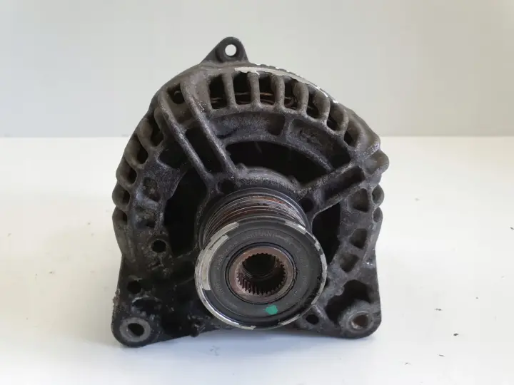 Opel Vivaro Trafic 2.0 DCI ALTERNATOR bosch 0124525137