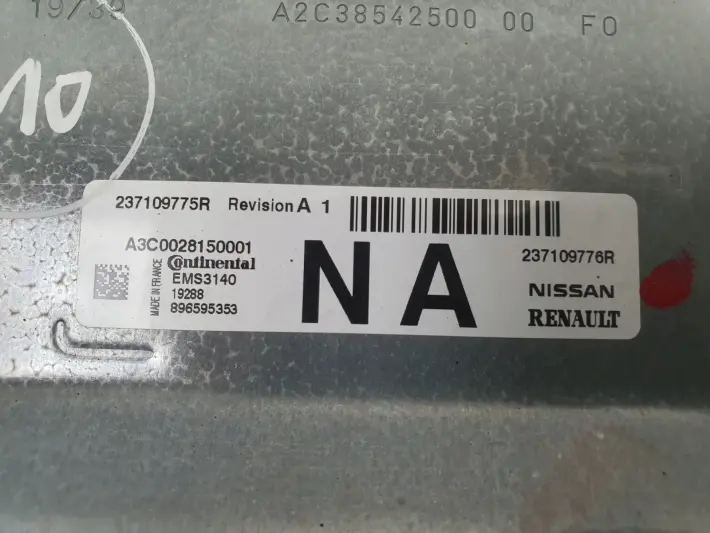 Dacia Sandero II 0,9 TCE KOMPUTER SILNIKA sterownik 237109775R 237109776R