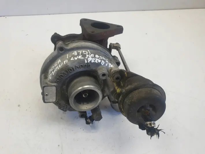 VW Bora 1.9 TDI TURBOSPRĘŻARKA turbo 038145701D