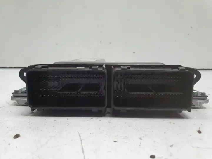 Volvo XC90 II 2.0 T STEROWNIK SILNIKA komputer 32253221