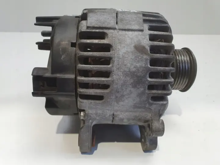 Audi A3 II 8P 2.0 TFSI ALTERNATOR 06F903023C valeo