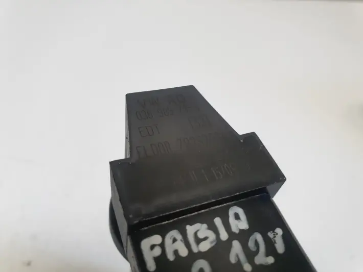 Skoda Fabia II 1.2 12V CEWKA ZAPŁONOWA 036905715F