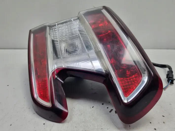 Renault Megane III kombi TYLNA LAMPA PRAWA prawy tył W KLAPE 265500027R