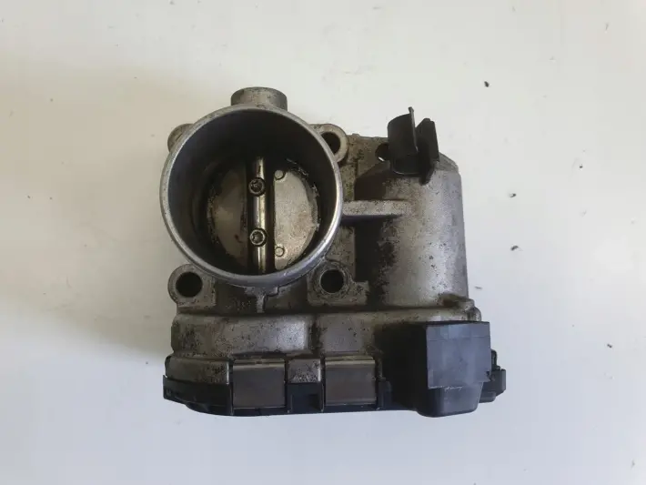 Fiat Stilo 1.4 16V PRZEPUSTNICA 0280750137