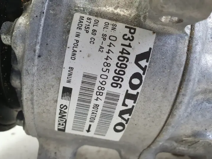 Volvo V40 II 2.0 D D2 SPRĘŻARKA KLIMATYZACJI pompa 31469966