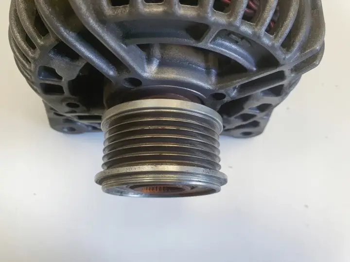 Nissan Qashqai 1.5 DCI ALTERNATOR bosch 0124525140 150A 8200728292-C