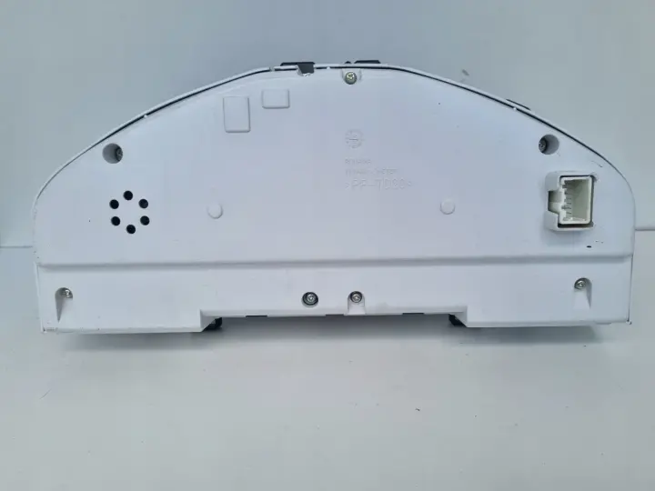Volvo S80 II V70 III XC70 II 2.0 16V LICZNIK ZEGARY Europa 30786622AB