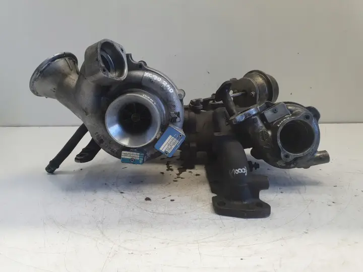 Volvo V60 XC60 S80 2.4 D5 TURBOSPRĘŻARKA turbo 36002757 36002640 31293086