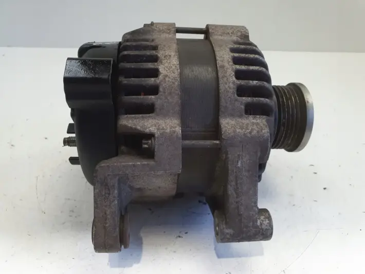 Opel Meriva B 1.4 T Turbo ALTERNATOR 13500582