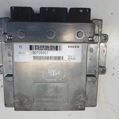 Volvo V70 III 2.0 16V 145KM KOMPUTER SILNIKA sterownik 30729351