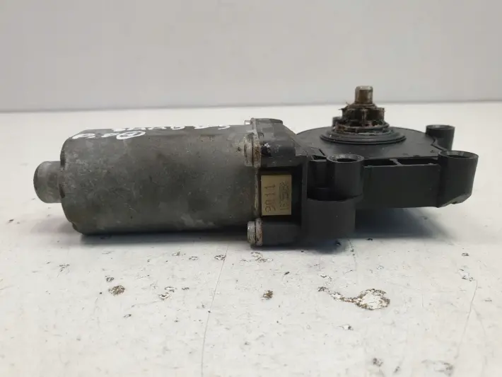 Saab 9-5 95 SILNICZEK podnośnik SZYBY PRAWY PRZÓD